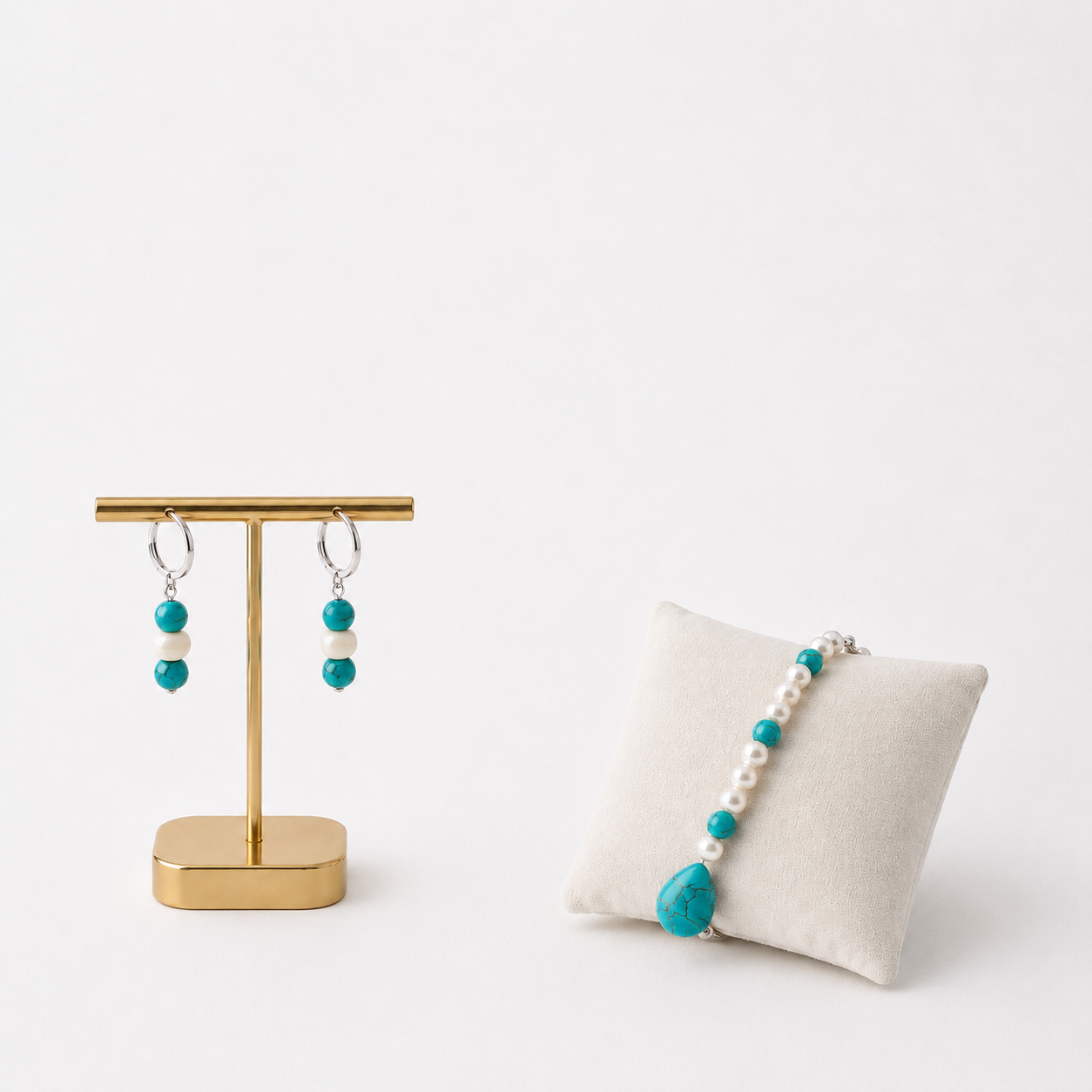 Turquoise Bracelet and Earring Set Ostella Shells