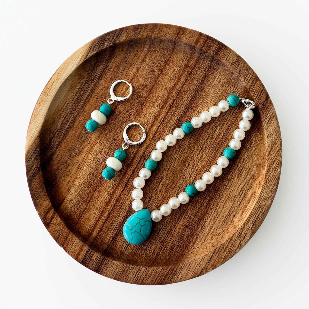 Turquoise Bracelet and Earring Set Ostella Shells