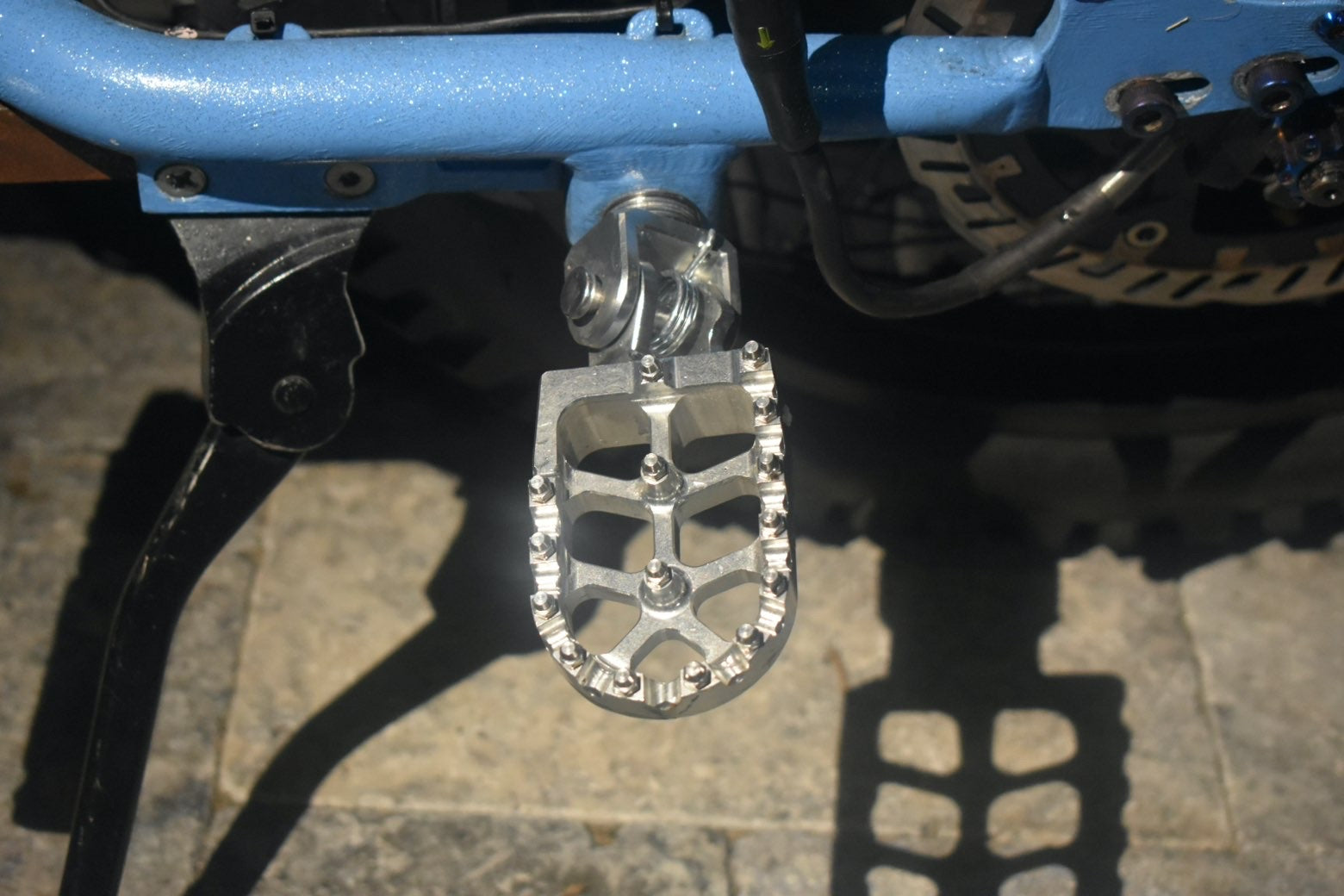 Mx style rear peg kit AmpMoto