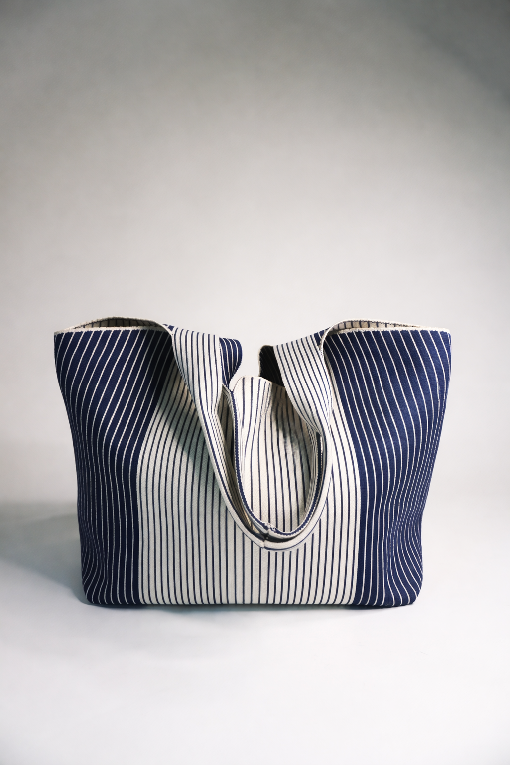 Navy Everyday Tote A Bag Concept