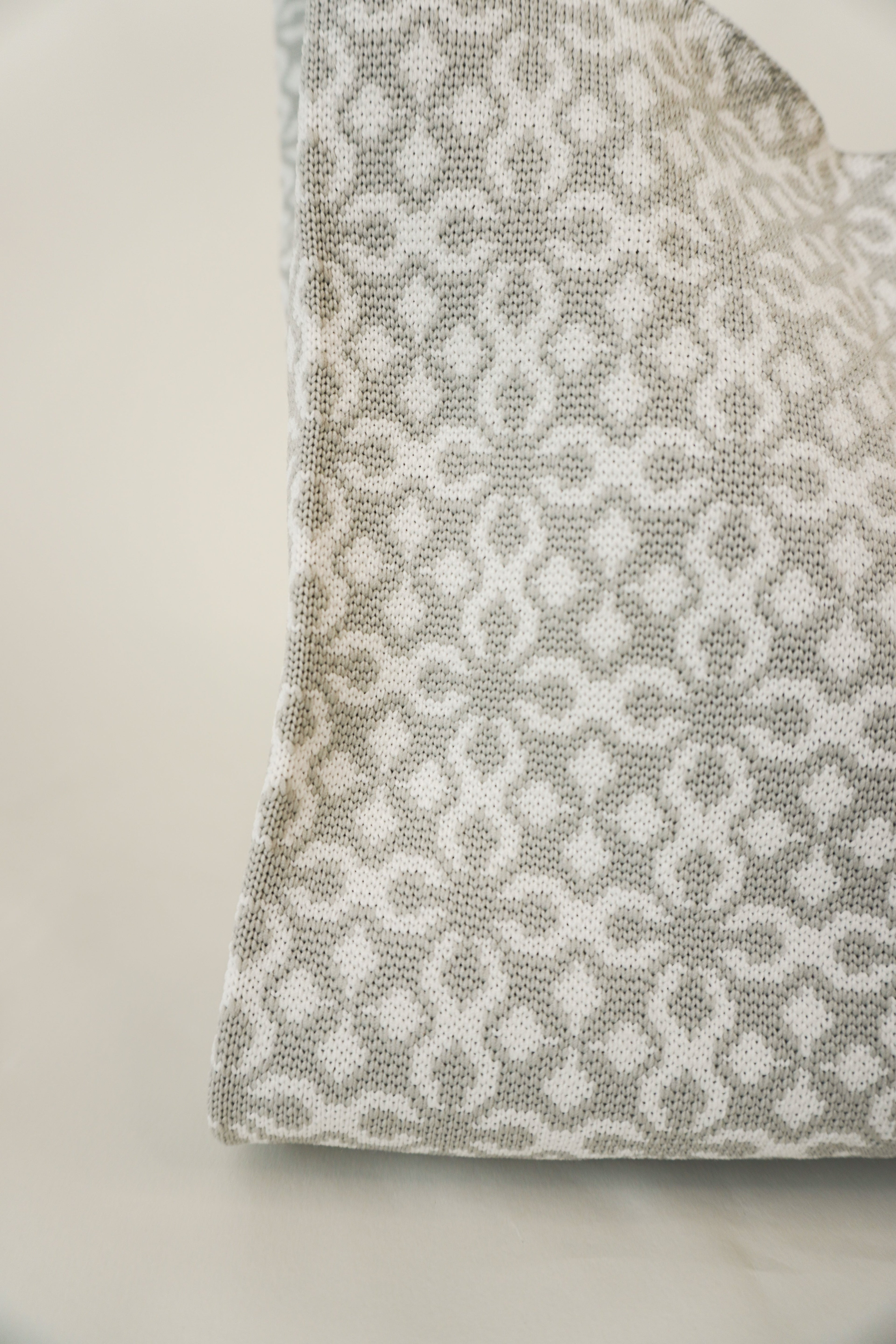 Grey Solitaire Handbag A Bag Concept