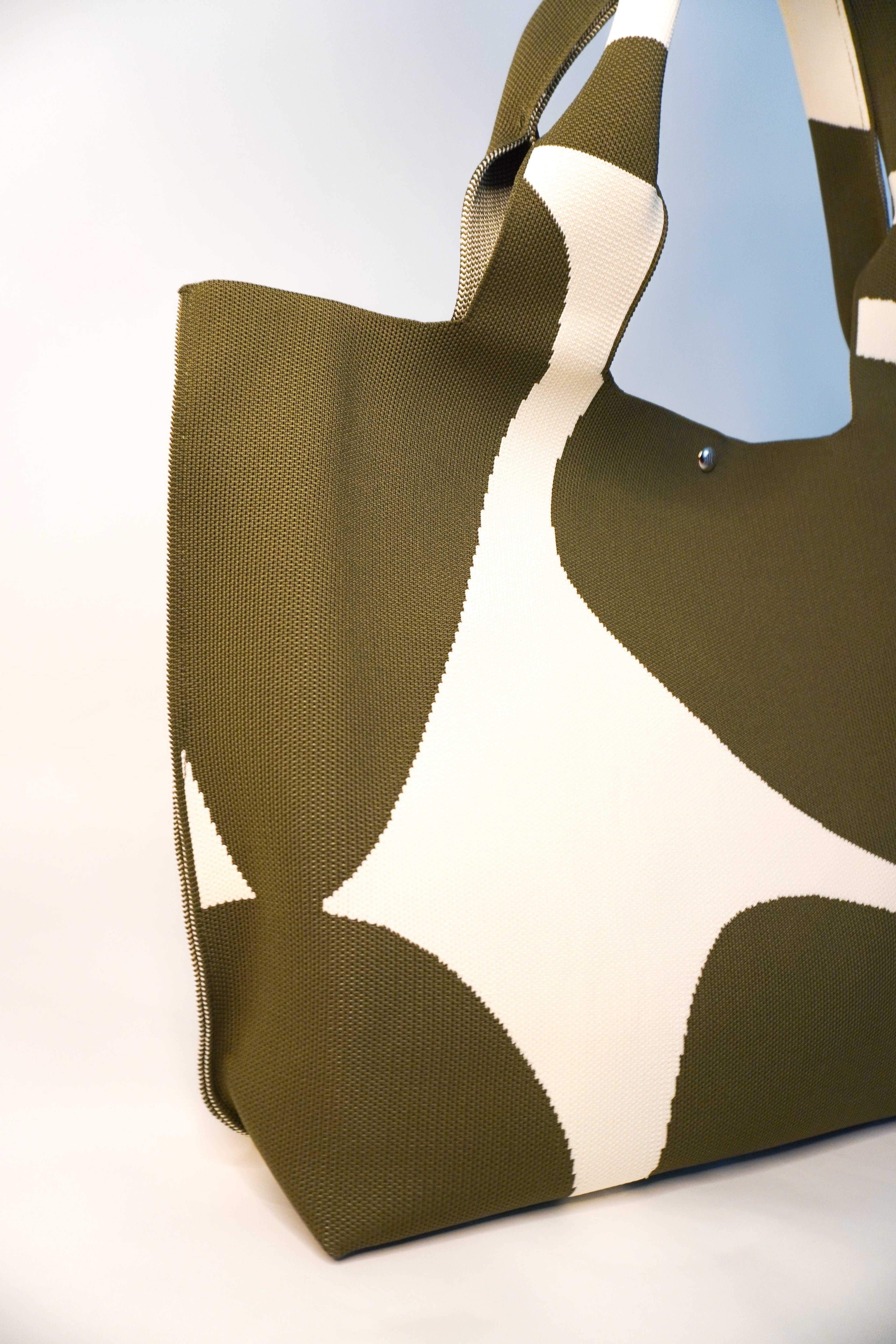 MOOdy Green Signature Tote A Bag Concept