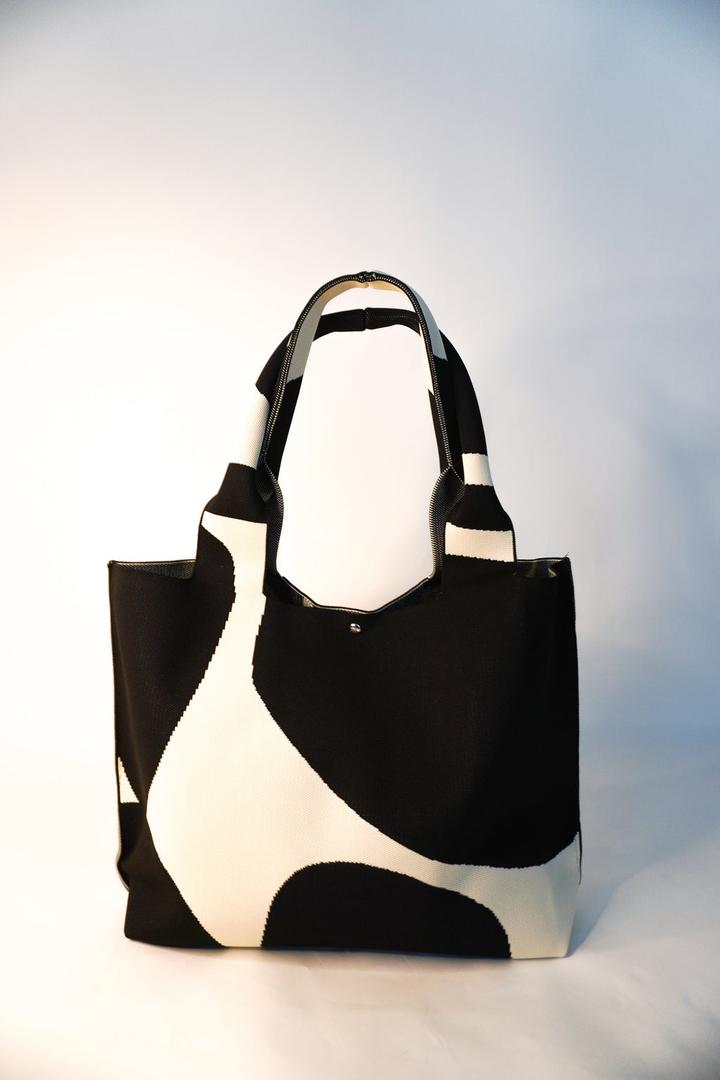 MOOdy Black Signature Tote A Bag Concept