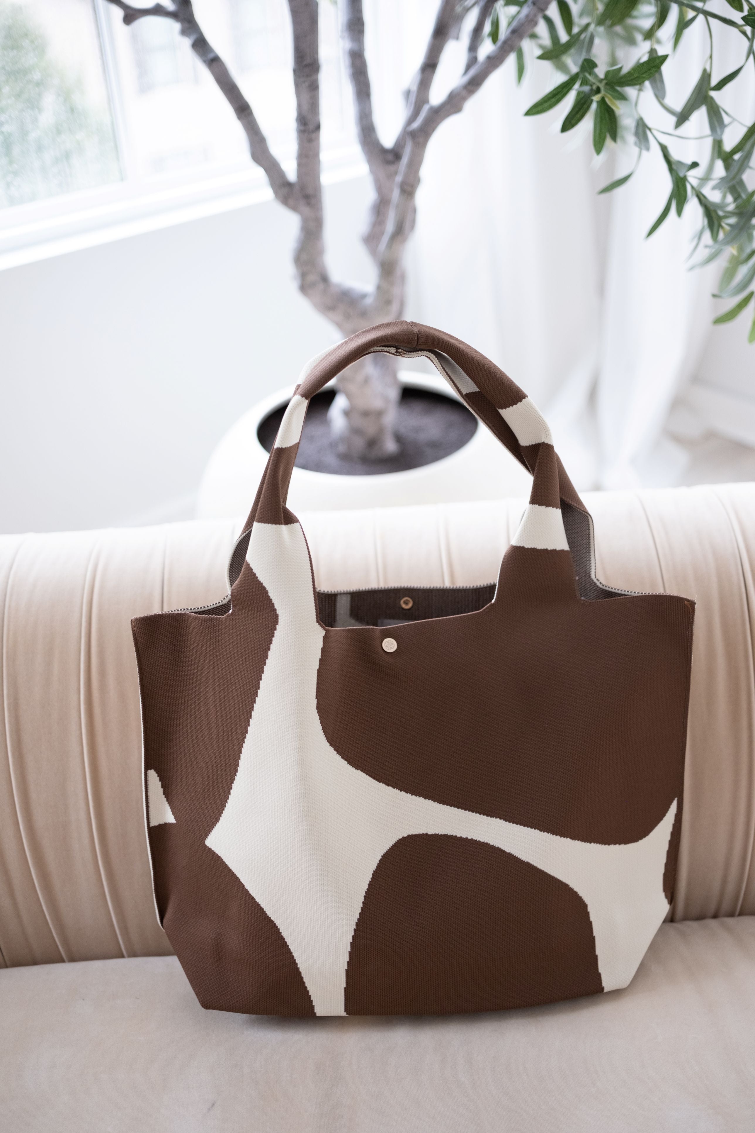 MOOdy Latte Signature Tote A Bag Concept