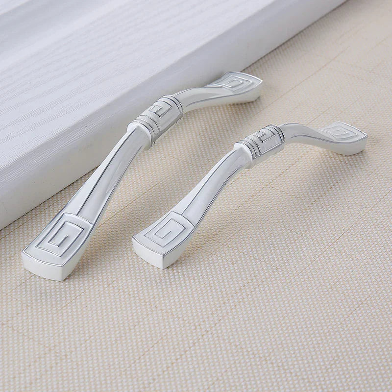 European Ivory White Cabinet Handle – Elegant Zinc Alloy Drawer Pulls for Dressers, Closets, and Cupboards (96mm) Dlight Decor