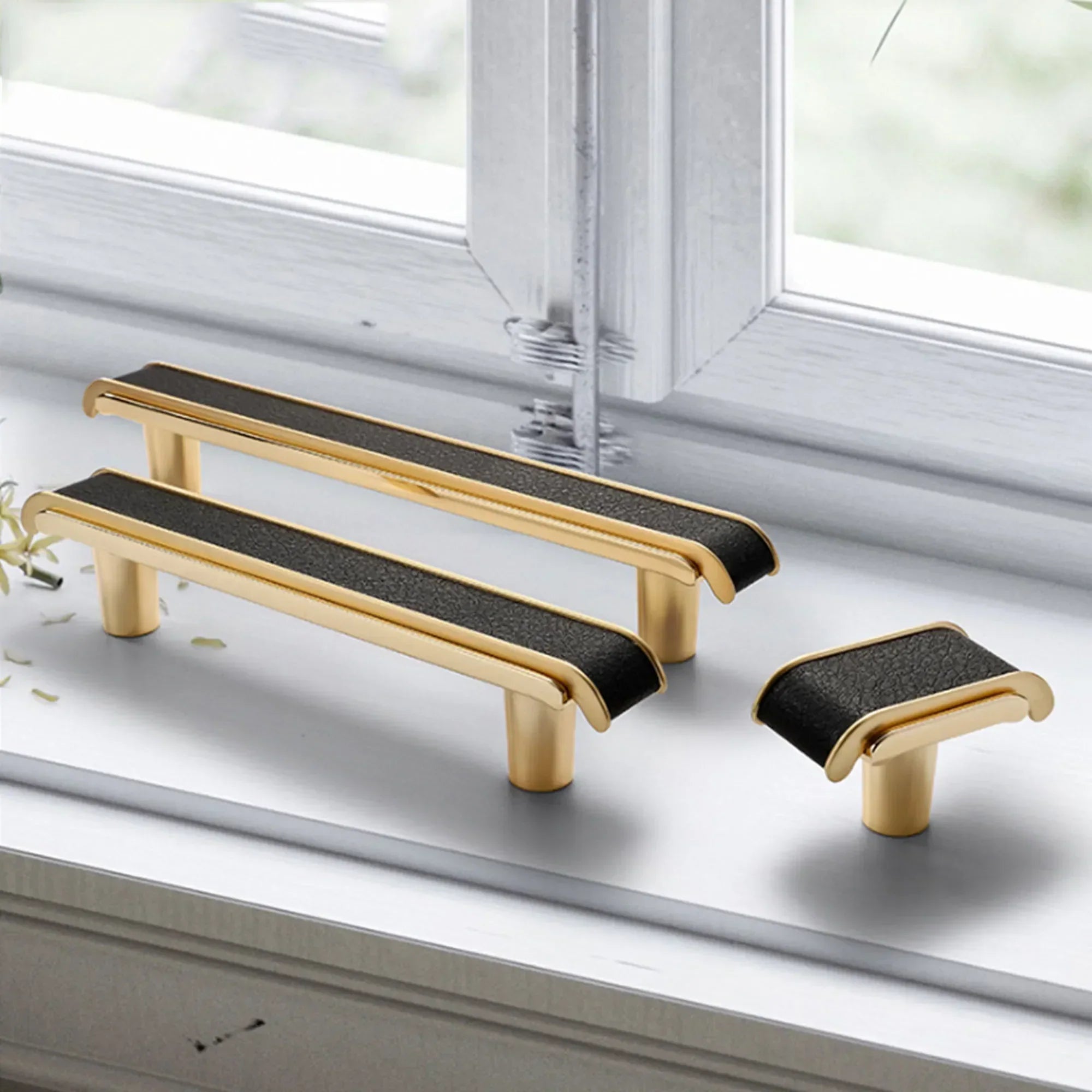 Black Leather and Gold Zinc Alloy Cabinet Handle – Luxury Drawer Pull for Wardrobes and Dressers (128mm) Dlight Decor