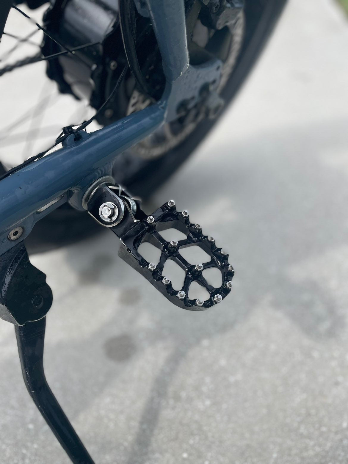 Mx style rear peg kit AmpMoto