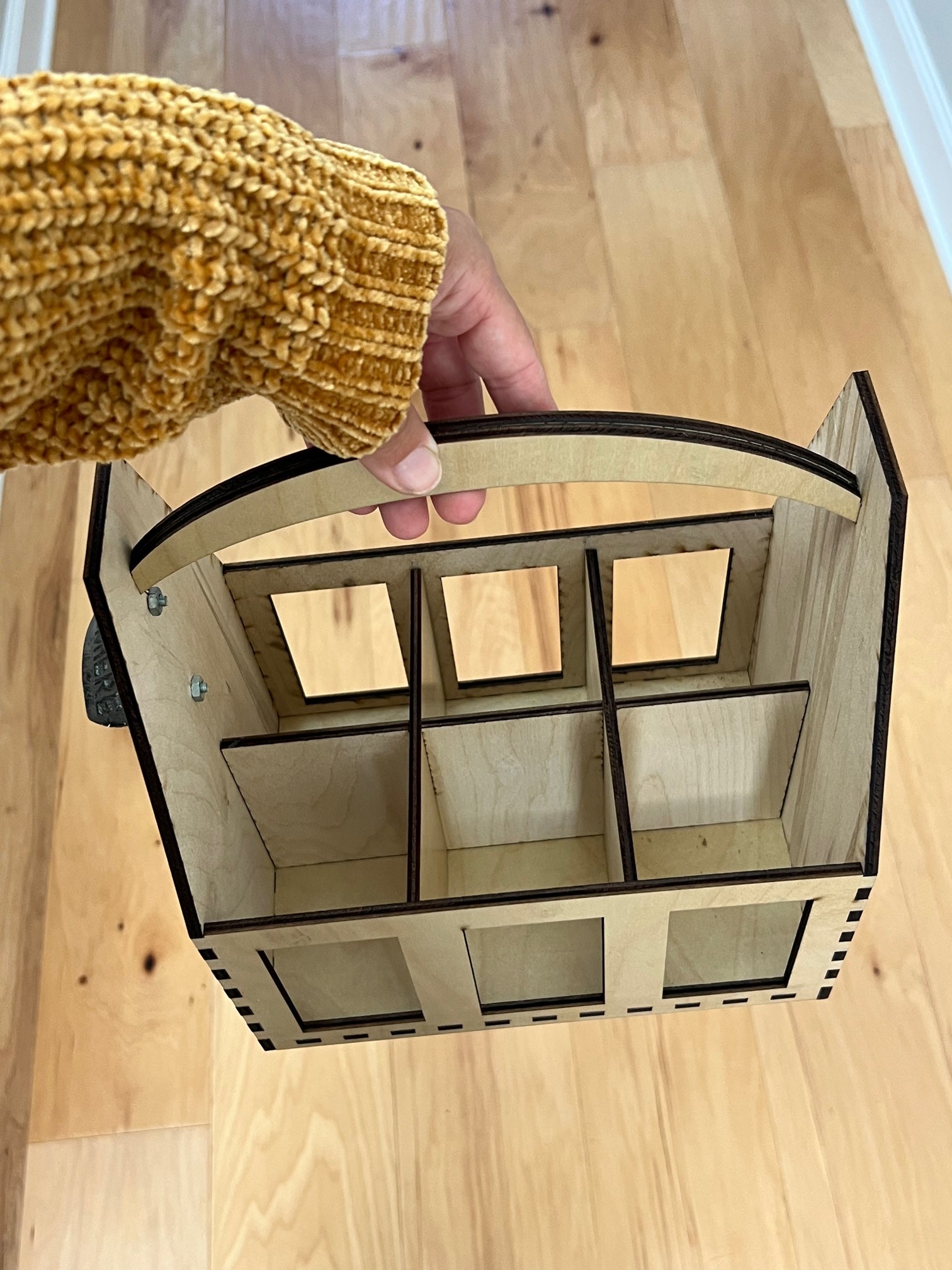 Beer Caddy AVEL Woodworking