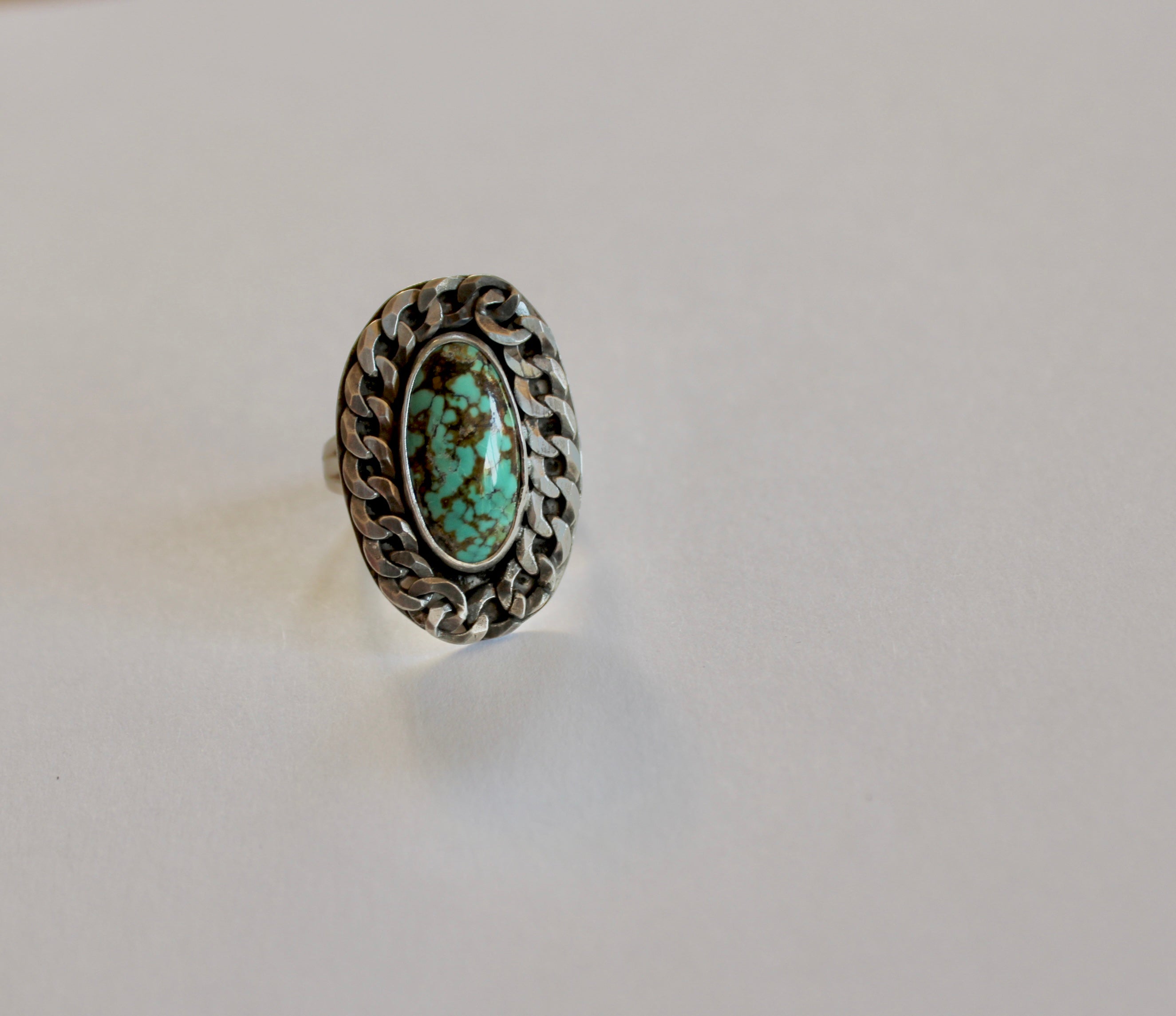 Size 7.5 Polychrome Qingu Turquoise Curb Chain Ring