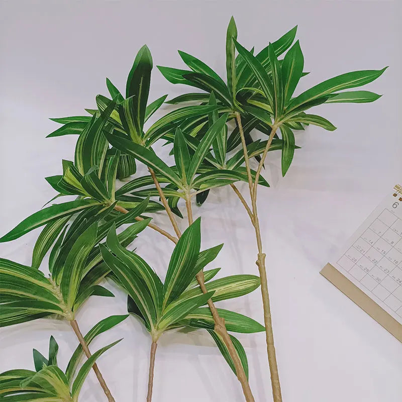 Dlight Decor 75cm Palm Tree with Real Touch Leaves Dlight Decor