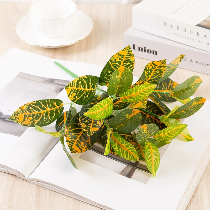 Dlight Decor 33cm Tropical Plant with Codiaeum and Scindapsus Leaves Dlight Decor
