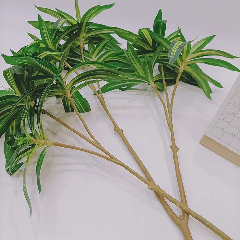 Dlight Decor 75cm Palm Tree with Real Touch Leaves Dlight Decor