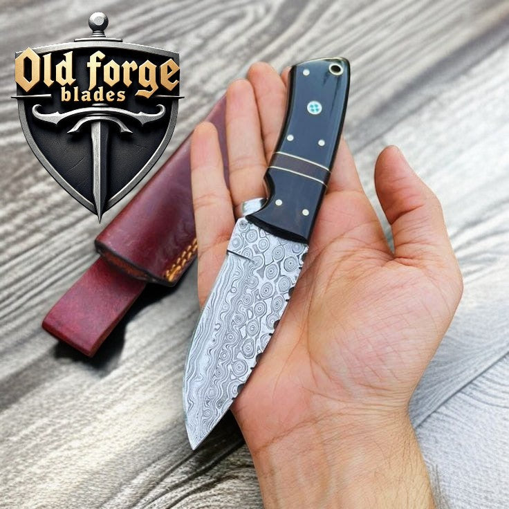 Custom Handmade Damascus Hunting Knife with Buffalo Horn Handle OLD FORGE BLADES