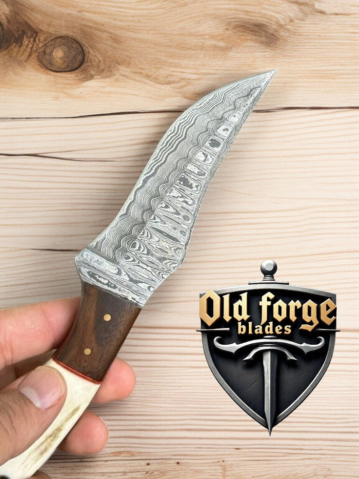 Custom Handmade Deer Knives – Damascus Hunting Skinning Knife OLD FORGE BLADES